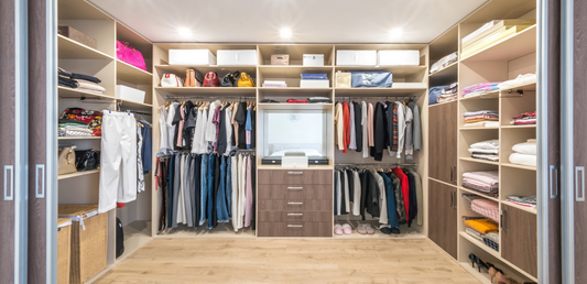 How to Maximize Closet Space